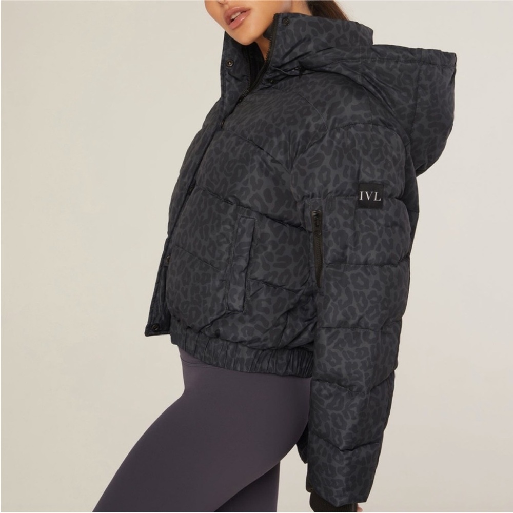 NWT IVL Puffer Coat - Picture 4 of 8